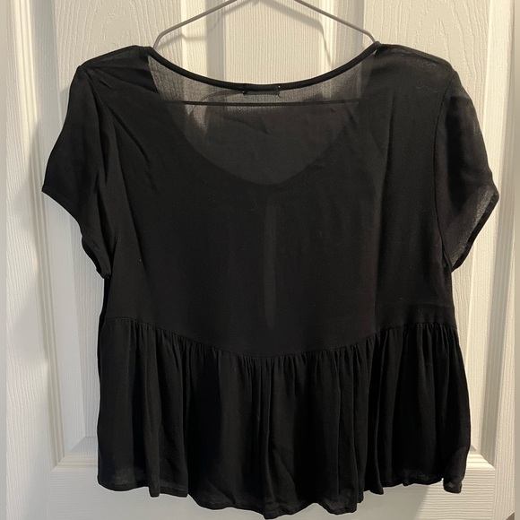 Kimchi Blue short sleeve blouse - Picture 2 of 3